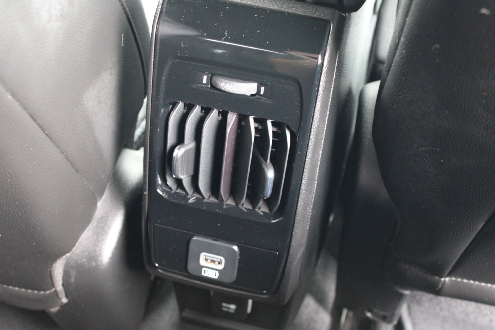 Used 2025 Jeep Compass Limited AWD/4WD image 25