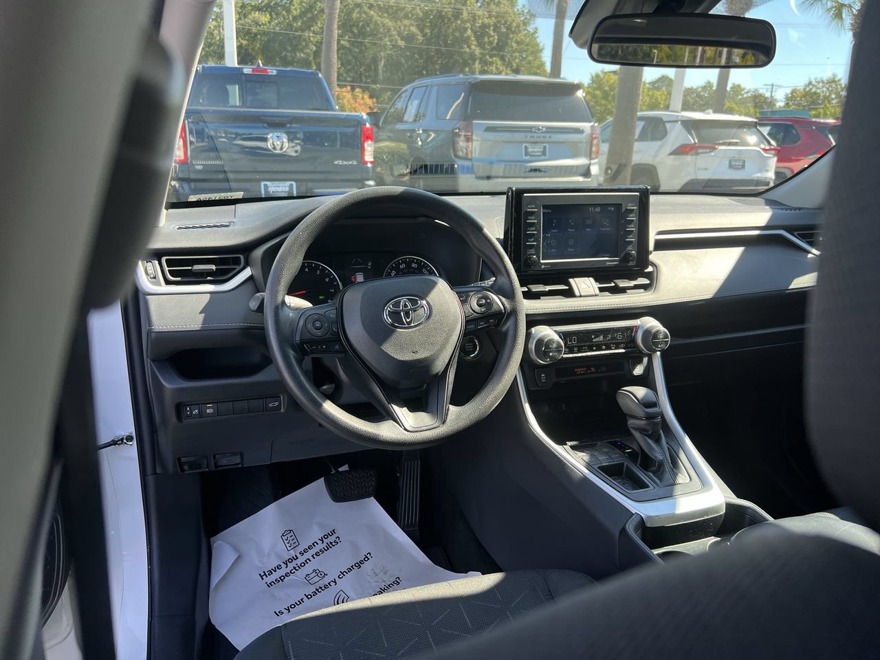 Used 2021 Toyota RAV4 XLE w/ Convenience Package FWD image 30
