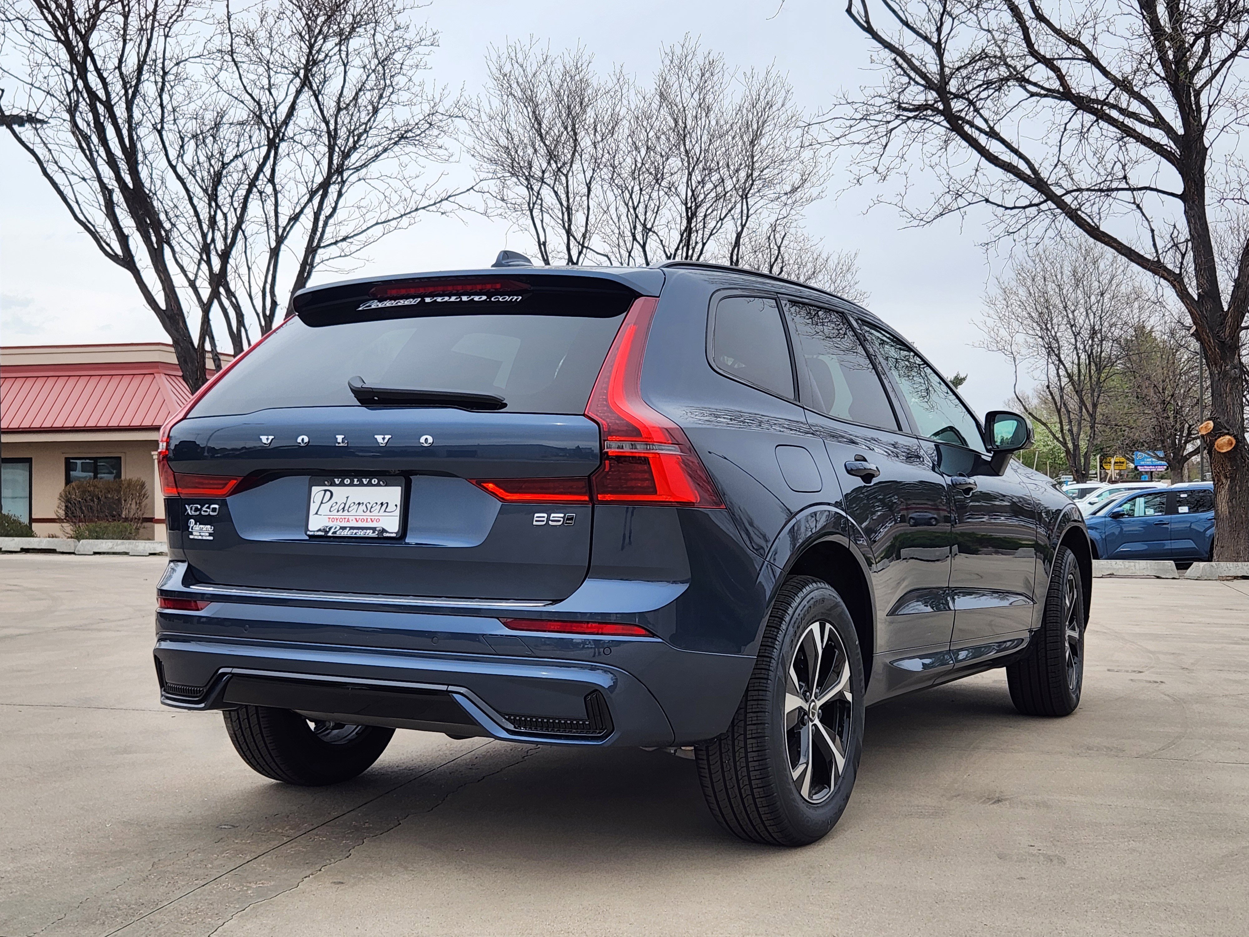 New 2026 Volvo XC60 B5 Core w/ Protection Package Premier AWD/4WD image 6