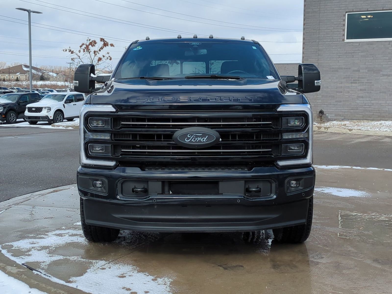 Used 2025 Ford F350 Platinum w/ FX4 Off-Road Package image 12