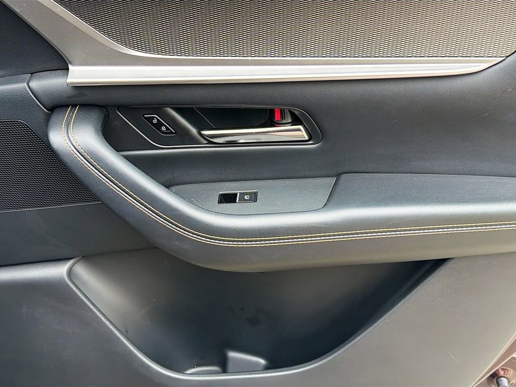 Used 2024 MAZDA CX-90 Plug-In Hybrid w/ Premium Plus AWD/4WD image 30