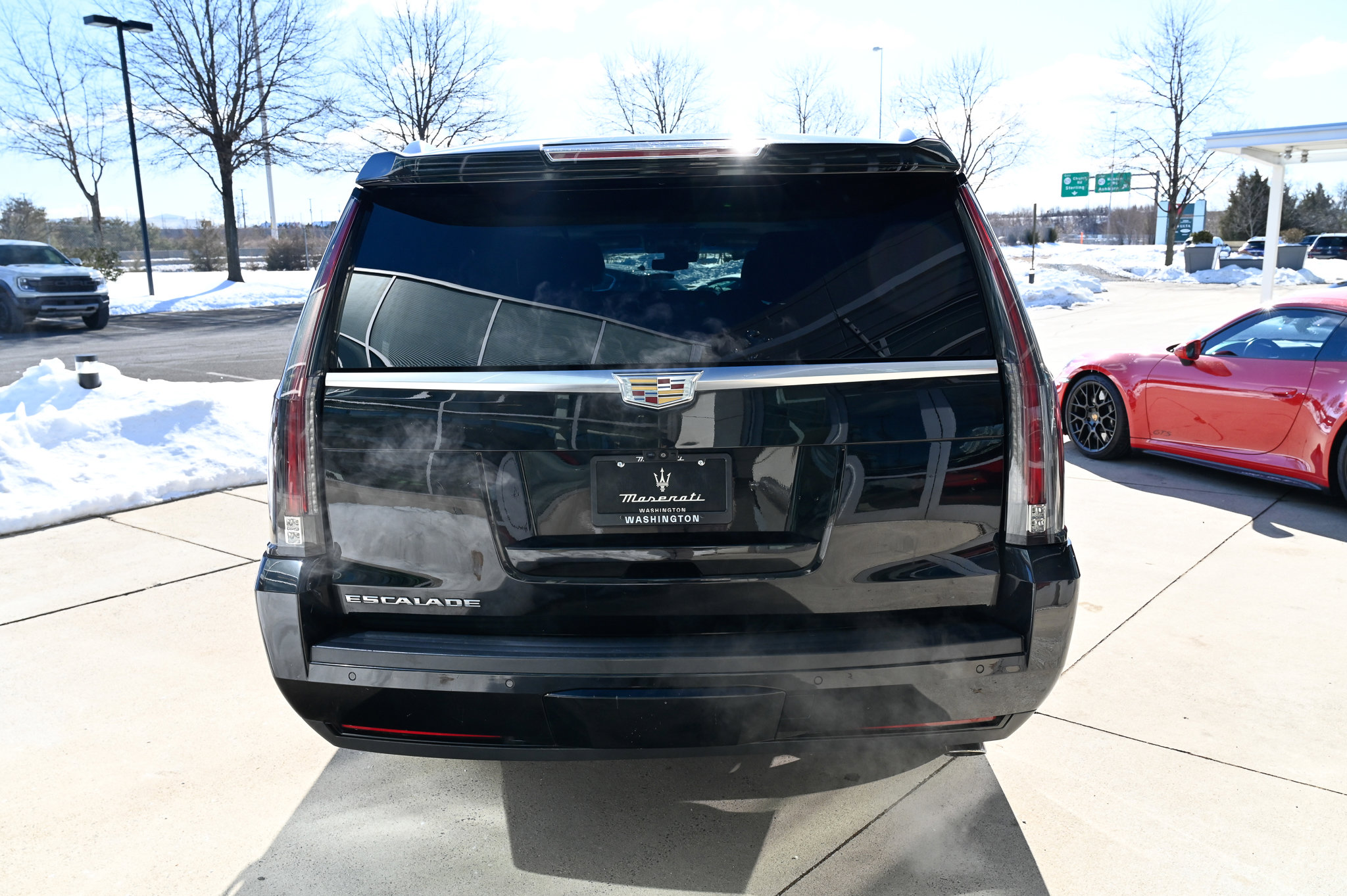 Used 2017 Cadillac Escalade ESV Luxury image 6