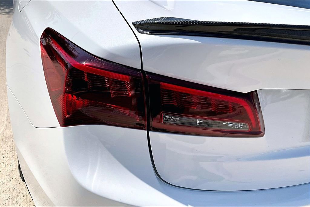 Used 2017 Acura TLX w/ Technology Package FWD image 38