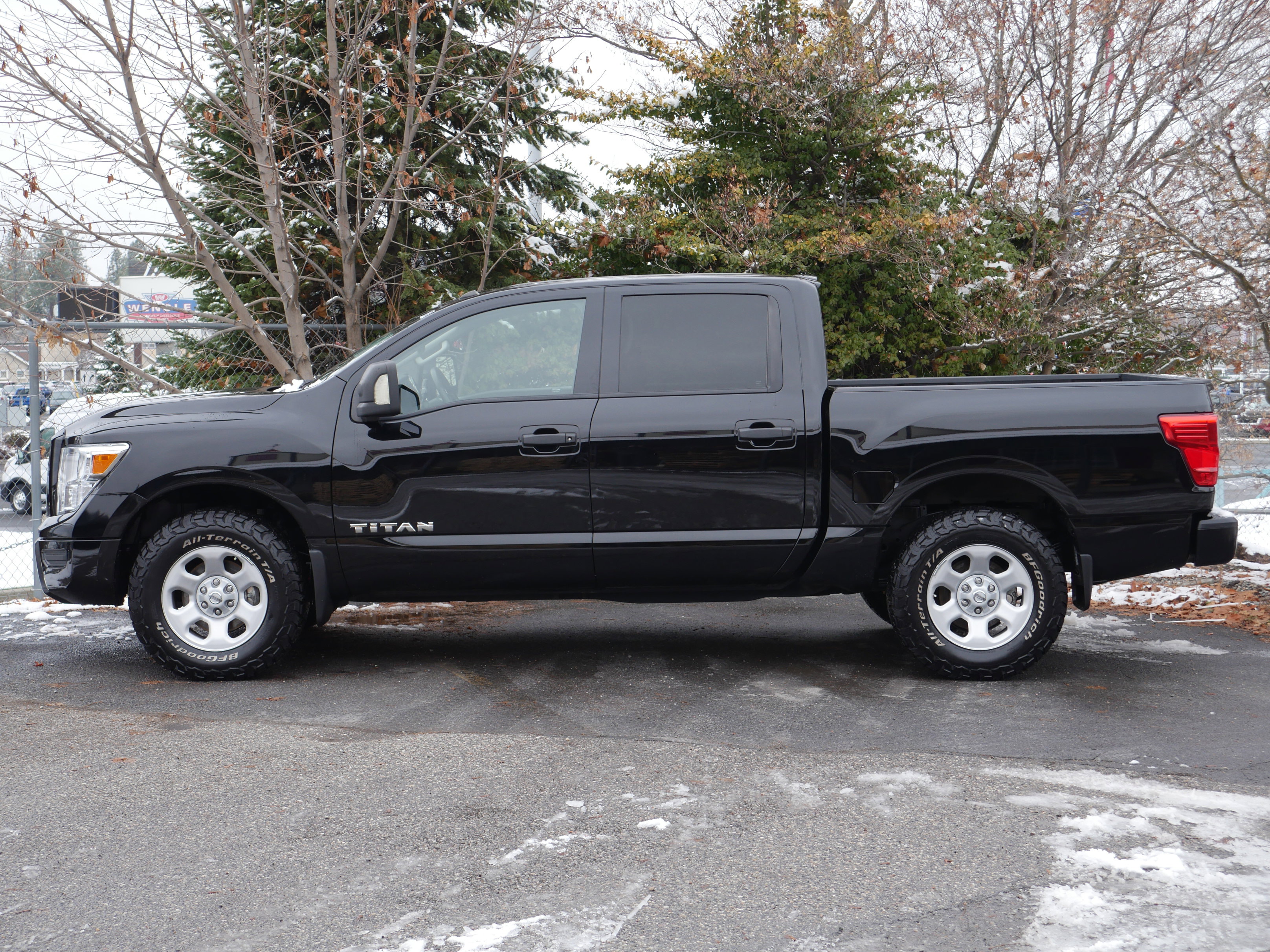 Certified 2021 Nissan Titan S w/ S Utility Package image 13