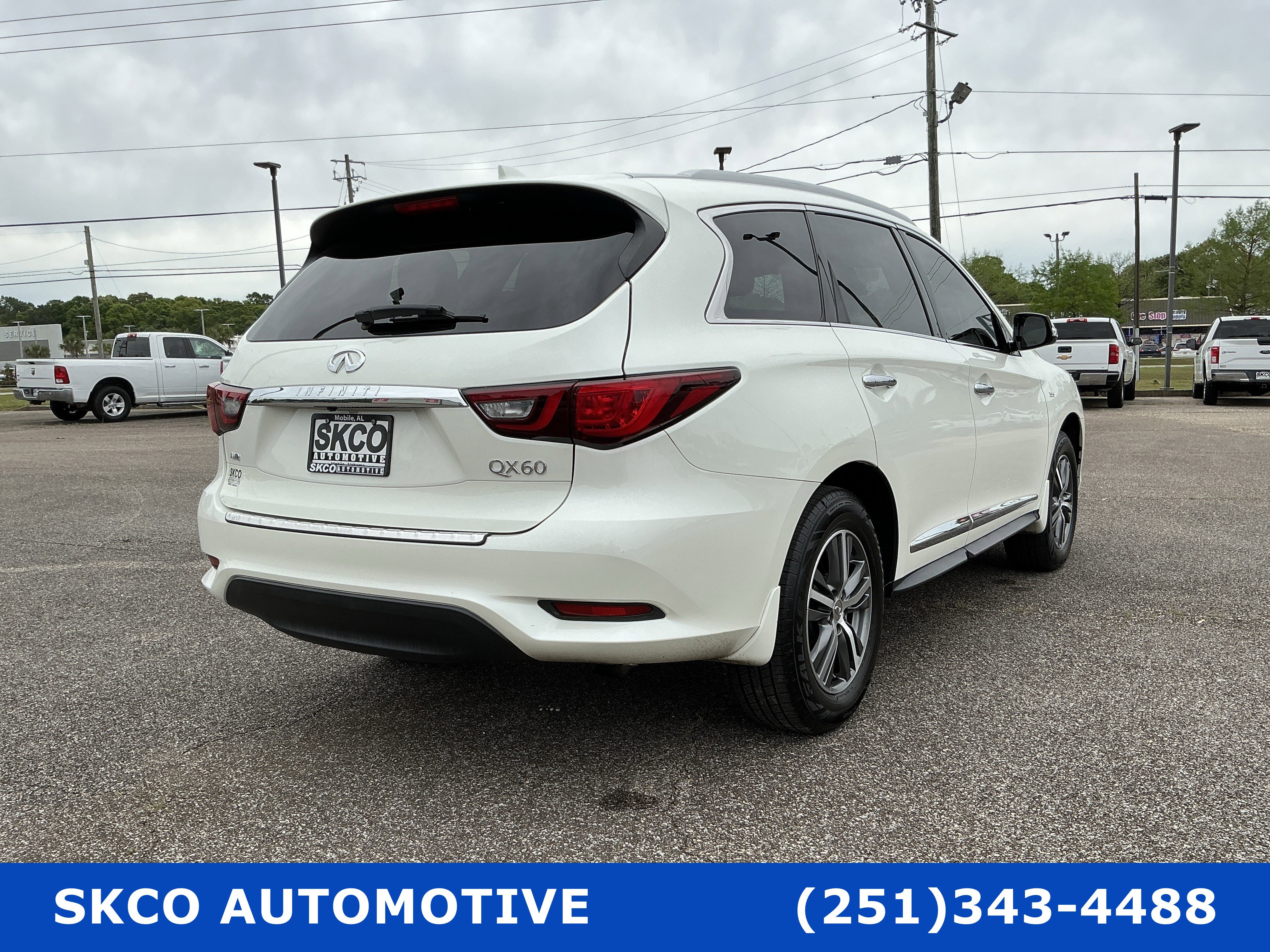 Used 2020 INFINITI QX60 Luxe AWD/4WD image 5