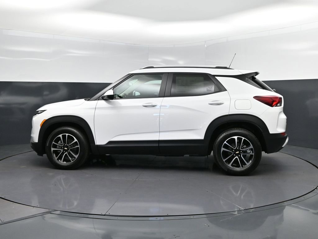 New 2026 Chevrolet TrailBlazer LT w/ LT Cold Weather Package FWD image 4