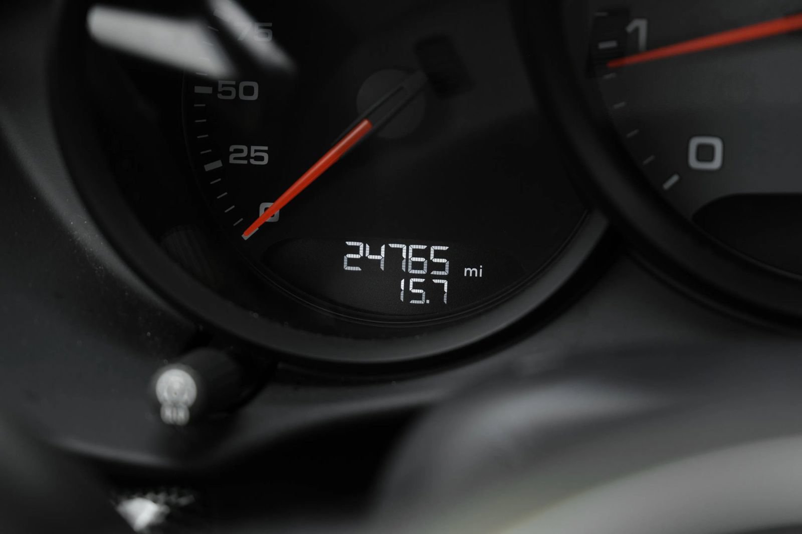 Used 2021 Porsche 718 Boxster S RWD image 30