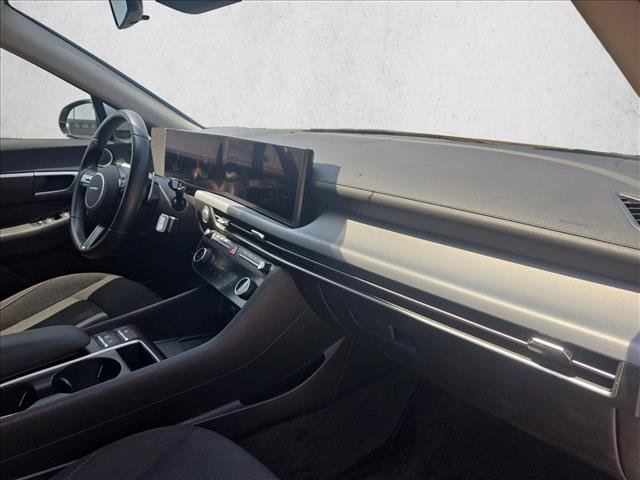 Used 2025 Hyundai Sonata SEL FWD image 19