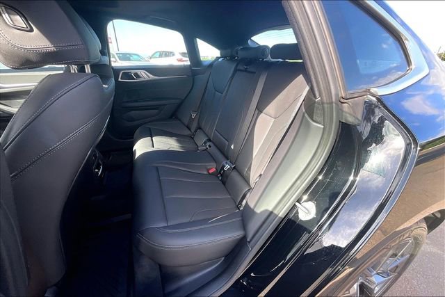 Used 2025 BMW i4 eDrive40 image 24