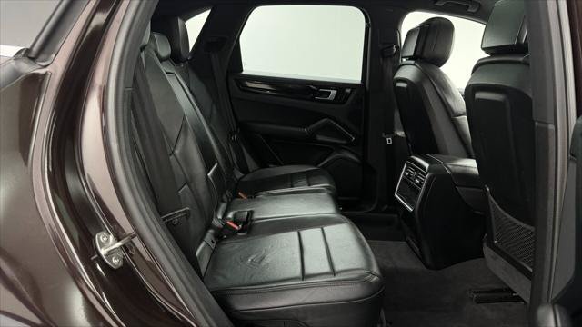 Used 2019 Porsche Cayenne AWD/4WD image 19