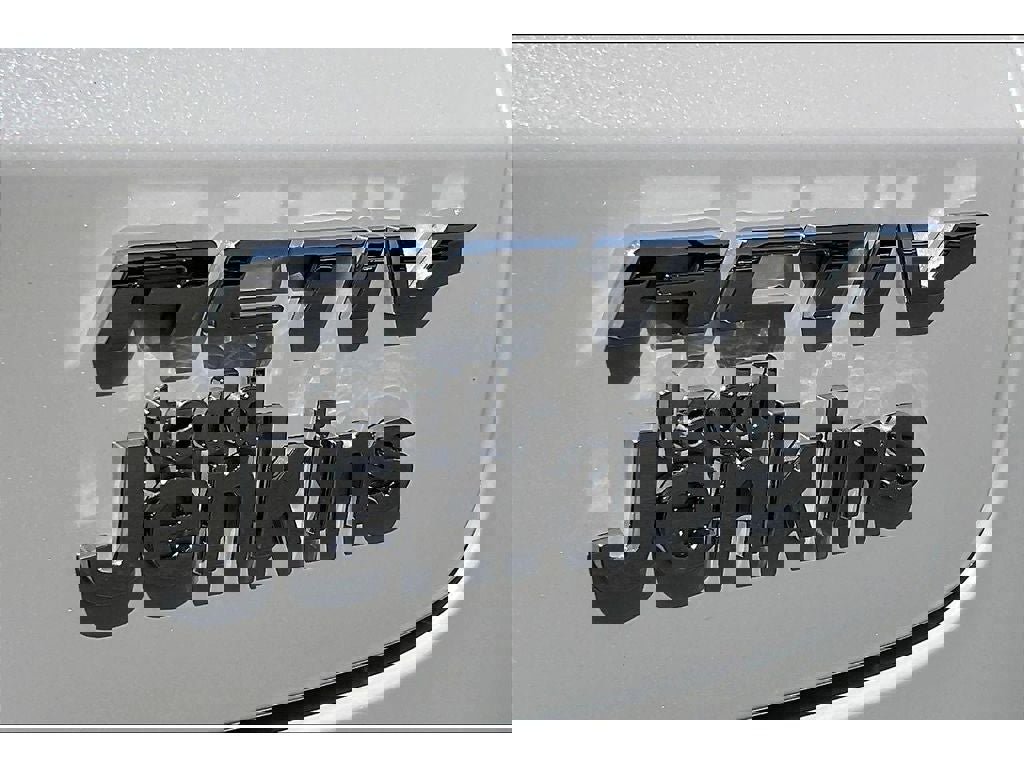 Used 2025 Chevrolet TrailBlazer ACTIV w/ Convenience Package image 8