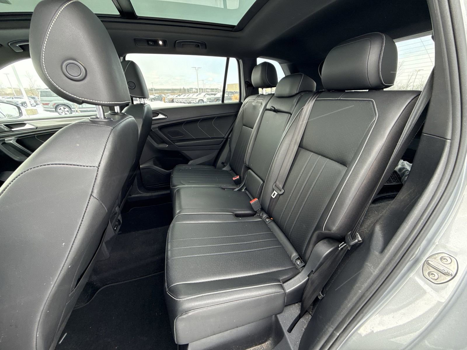 Used 2023 Volkswagen Tiguan SE R-Line image 19