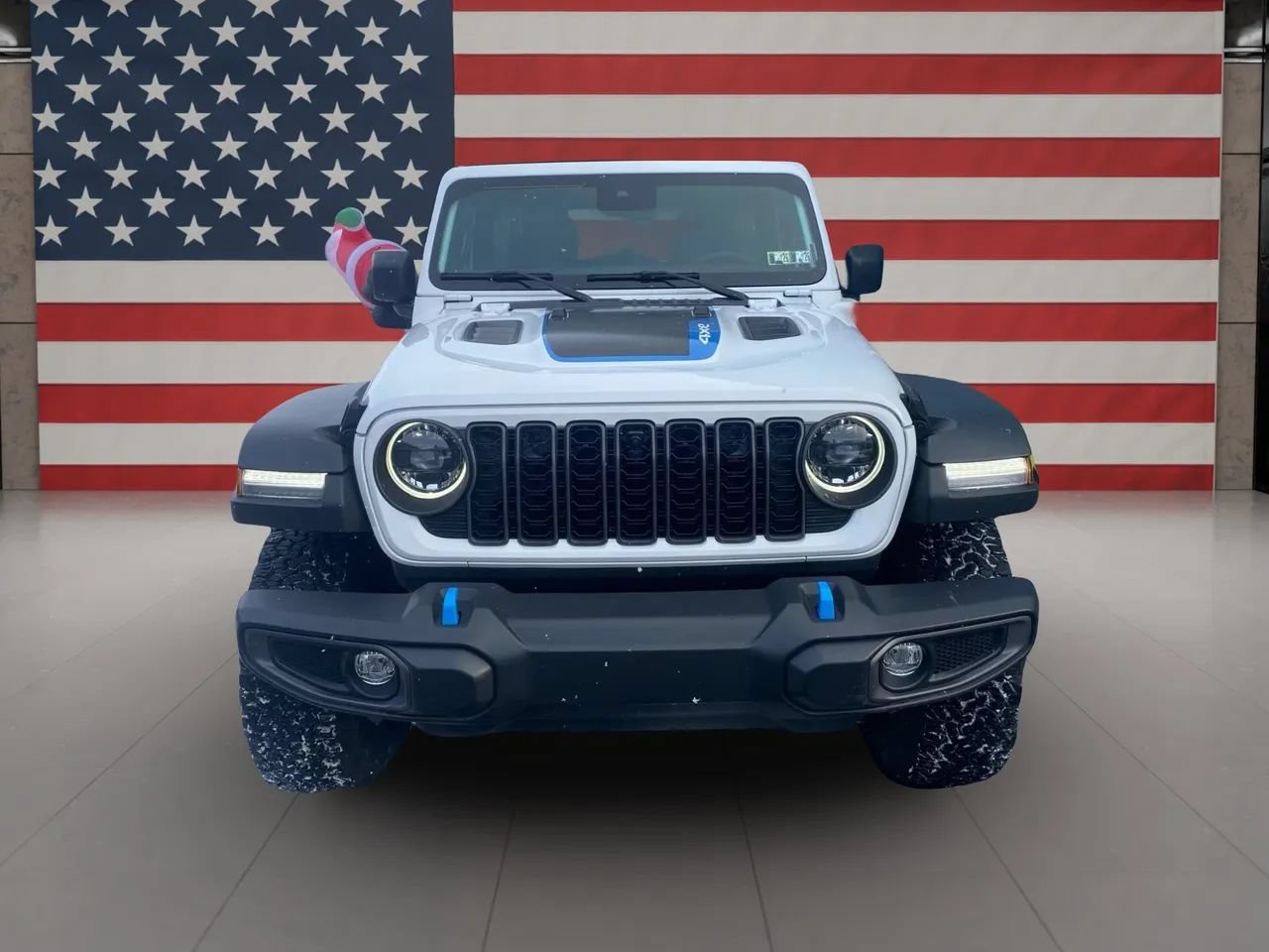 Used 2024 Jeep Wrangler Unlimited Rubicon 4xe w/ Technology Group AWD/4WD image 11