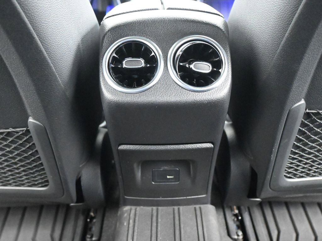 Used 2022 Mercedes-Benz CLA 35 AMG 4MATIC image 21