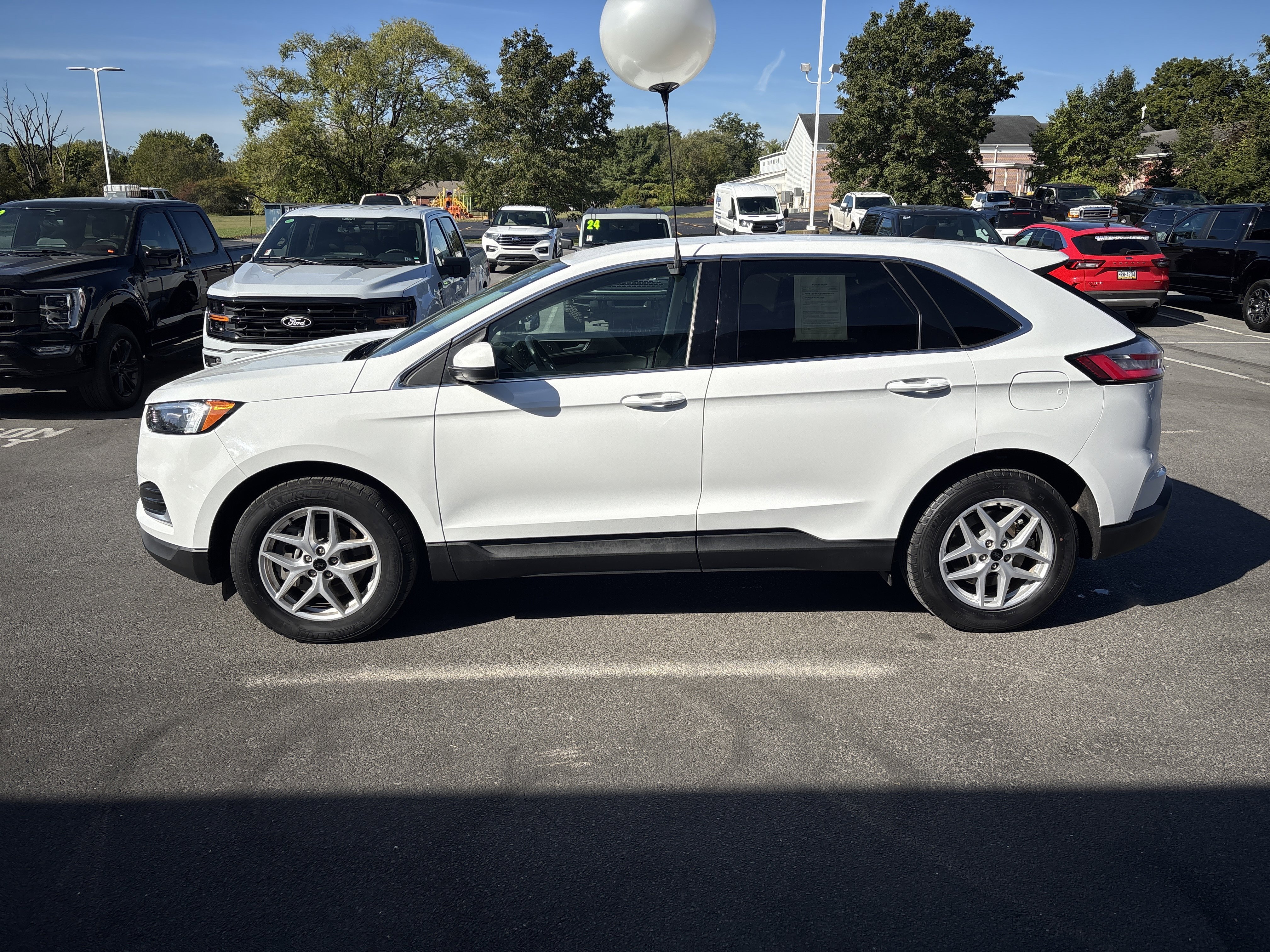 Used 2024 Ford Edge SEL image 7