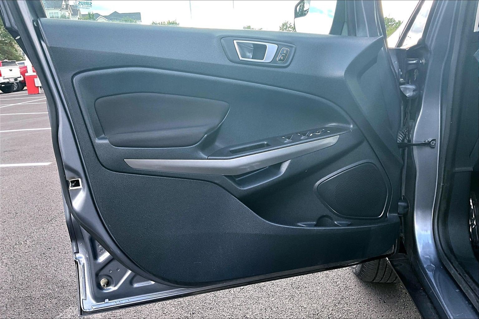 Used 2018 Ford EcoSport SE FWD image 22