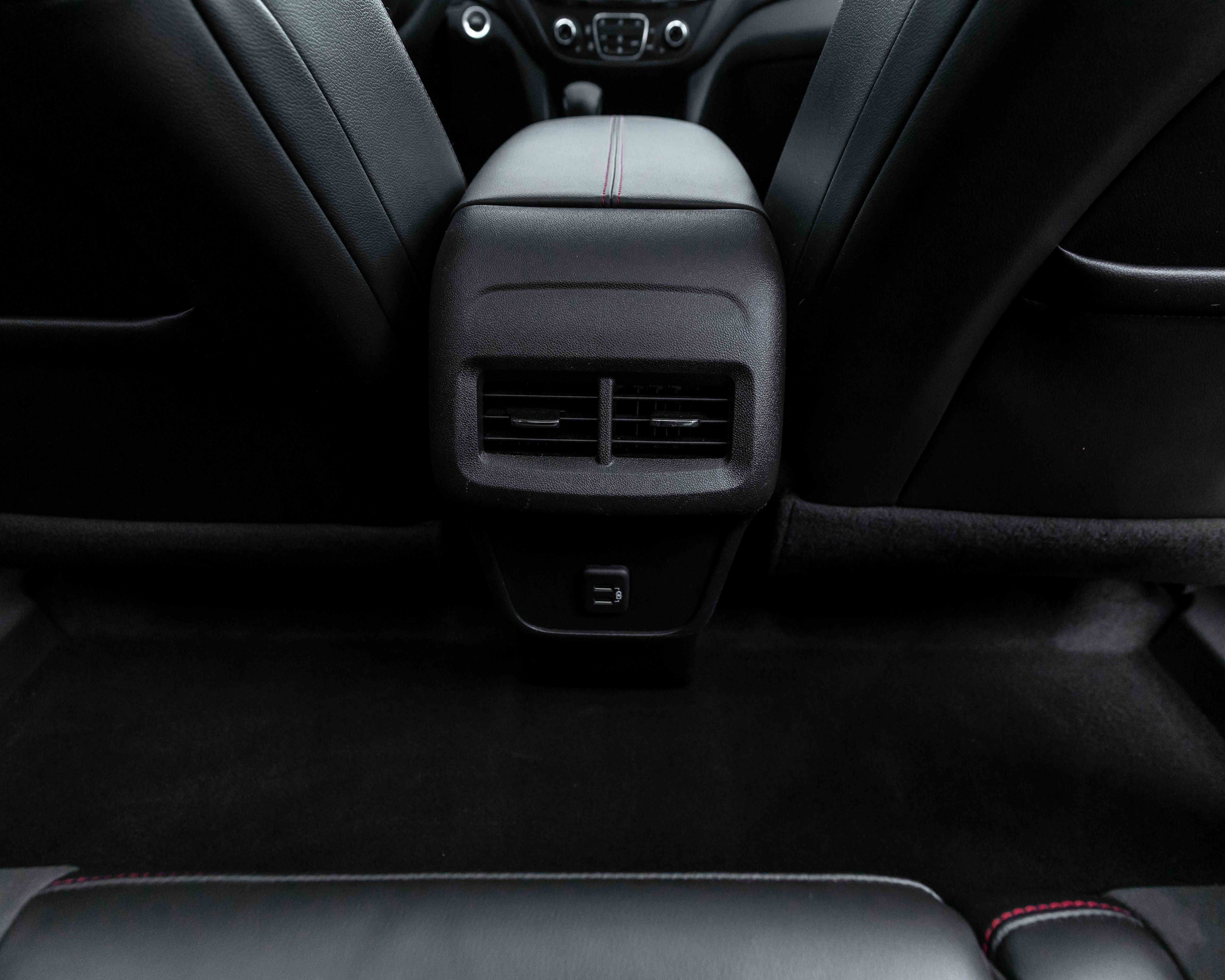 Used 2023 Chevrolet Equinox RS image 68