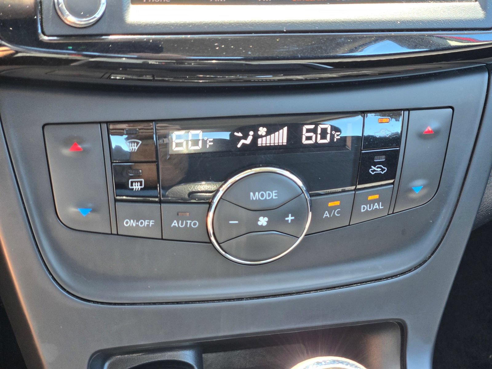 Used 2019 Nissan Sentra SV w/ Special Edition Package FWD image 26