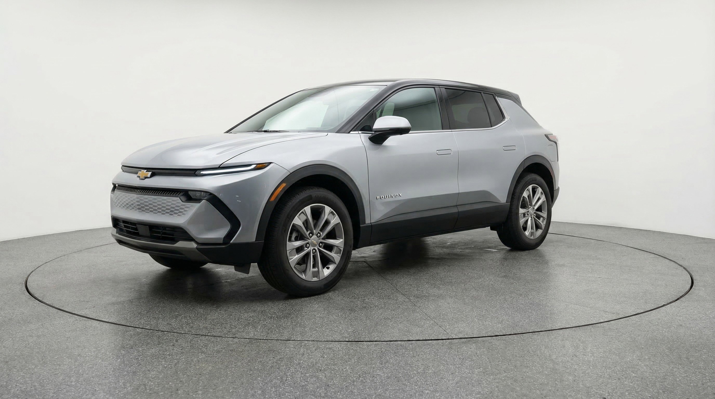 Used 2025 Chevrolet Equinox LT image 3