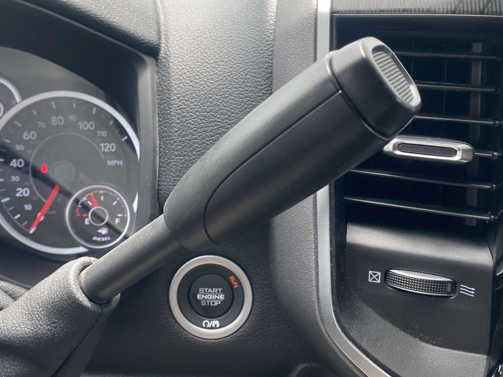 New 2026 RAM 2500 Big Horn AWD/4WD image 25