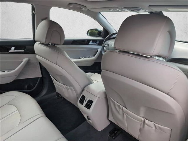 Used 2016 Hyundai Sonata Limited w/ Option Group 05 FWD image 22