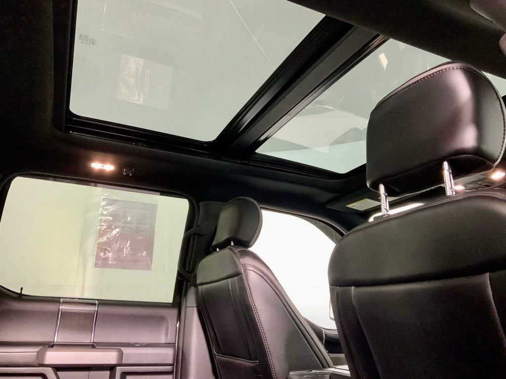 Used 2018 Ford F150 Platinum w/ Equipment Group 701A Luxury image 2