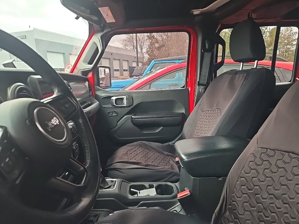 Used 2021 Jeep Gladiator Sport image 11