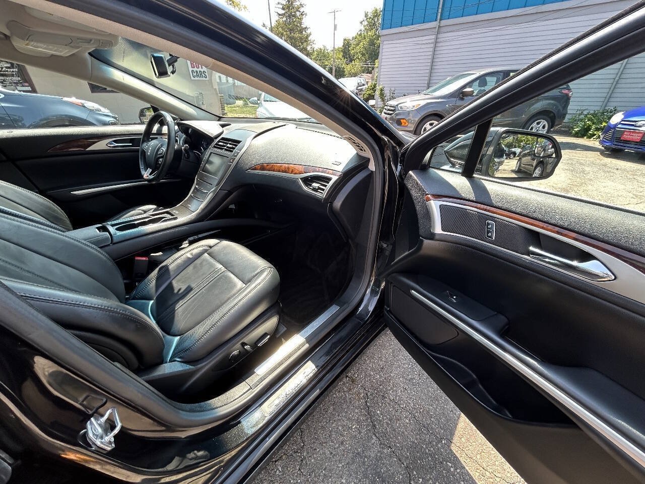 Used 2015 Lincoln MKZ Hybrid w/ Equipment Group 201A Select FWD image 9