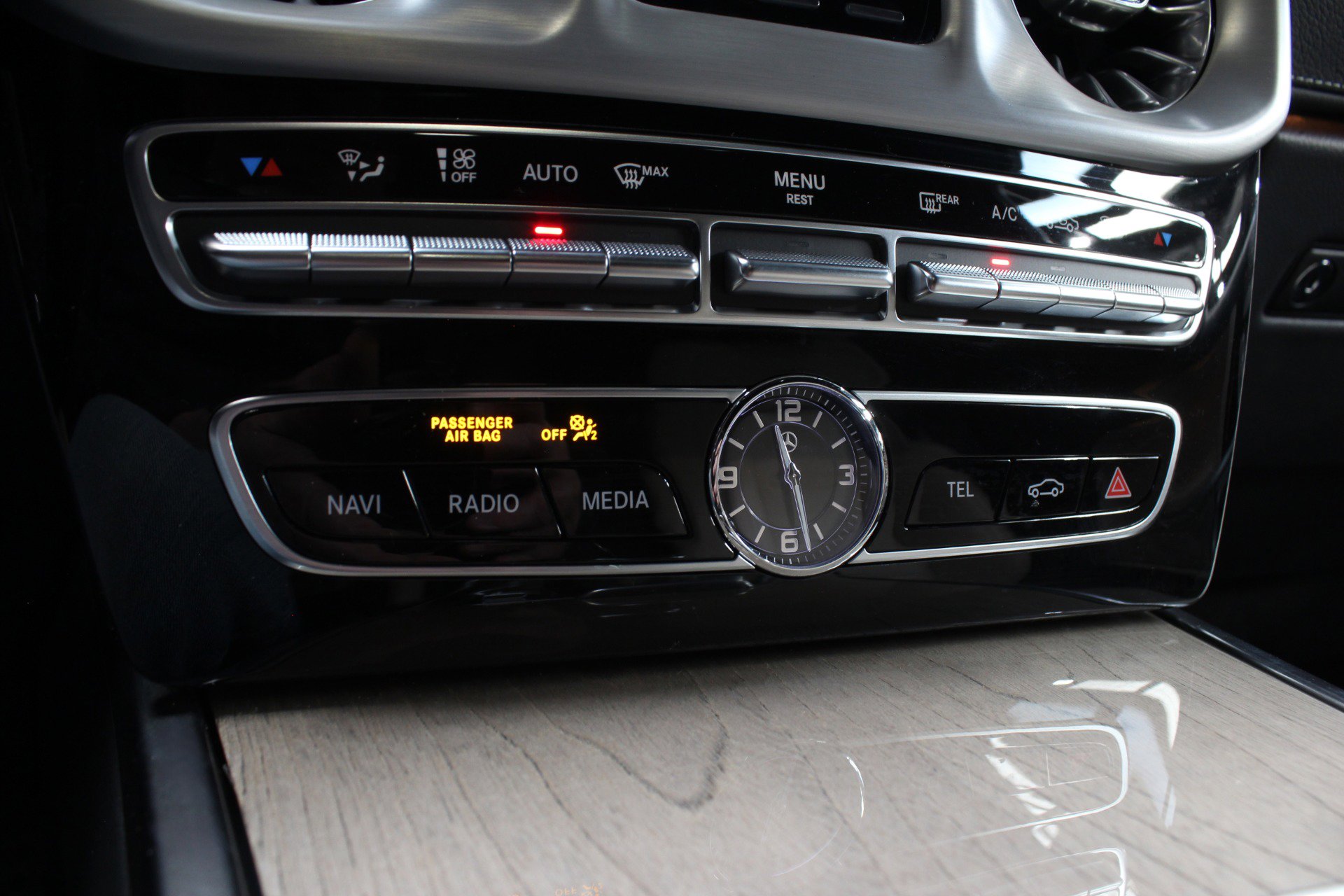 Used 2022 Mercedes-Benz G 550 w/ Exclusive Interior Package image 84