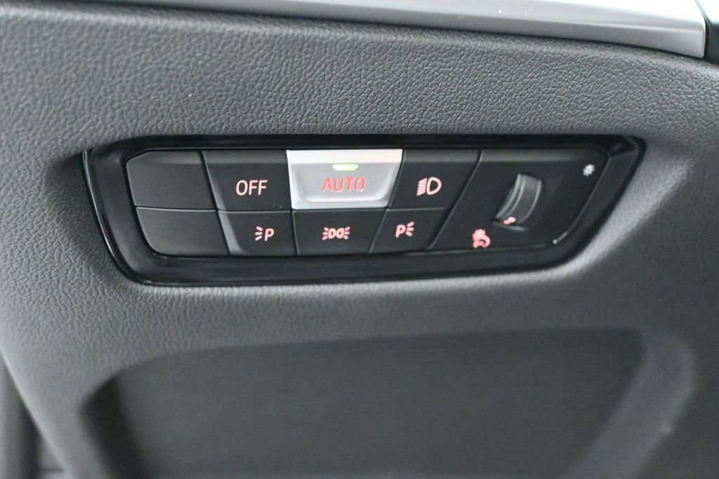 Used 2026 BMW M2 w/ Lighting Package RWD image 17