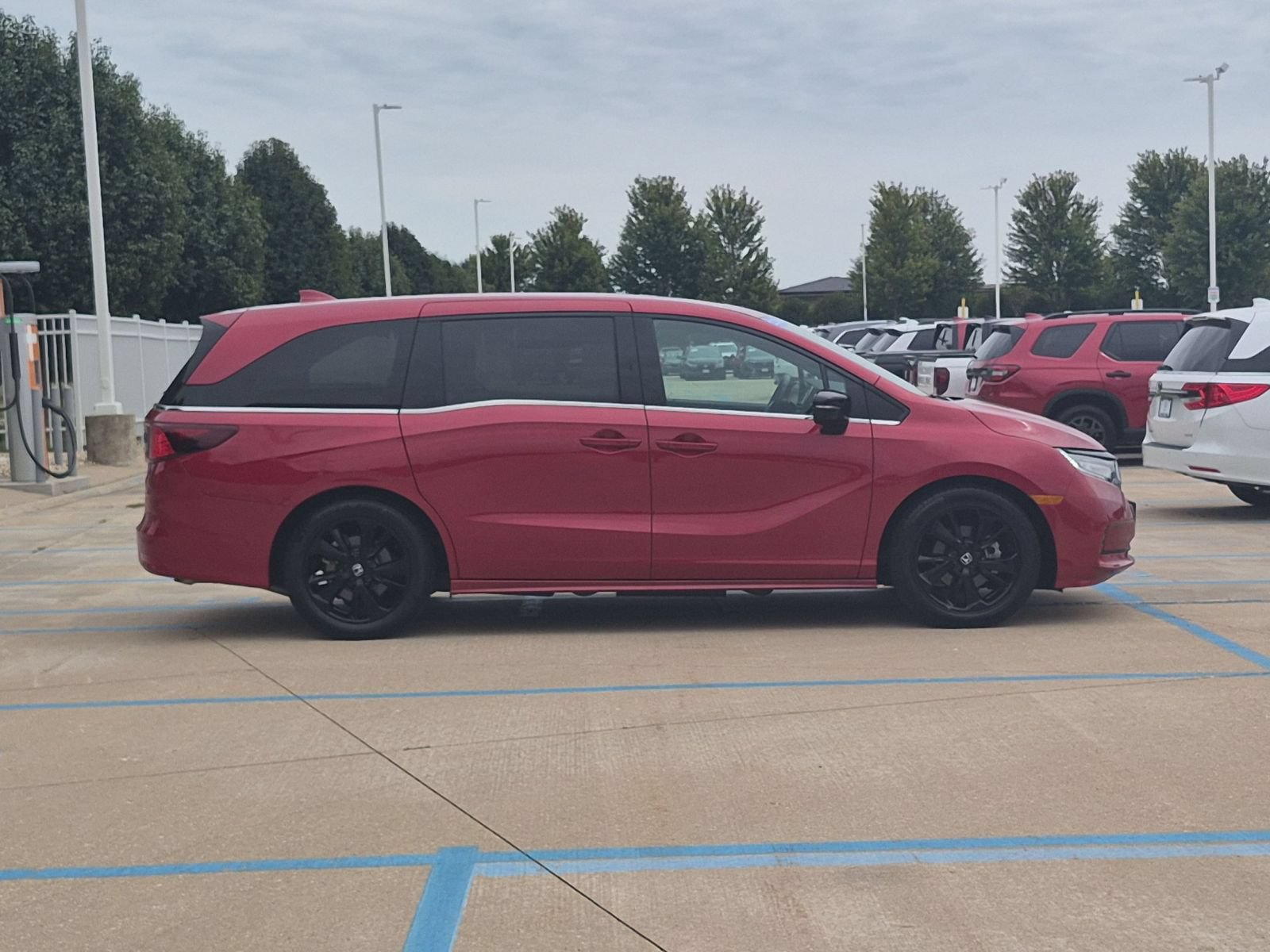 Certified 2024 Honda Odyssey Sport image 5