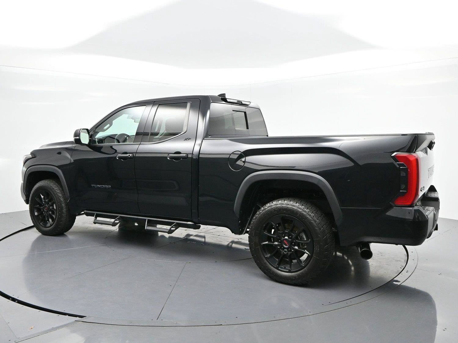 Used 2023 Toyota Tundra SR5 AWD/4WD image 5