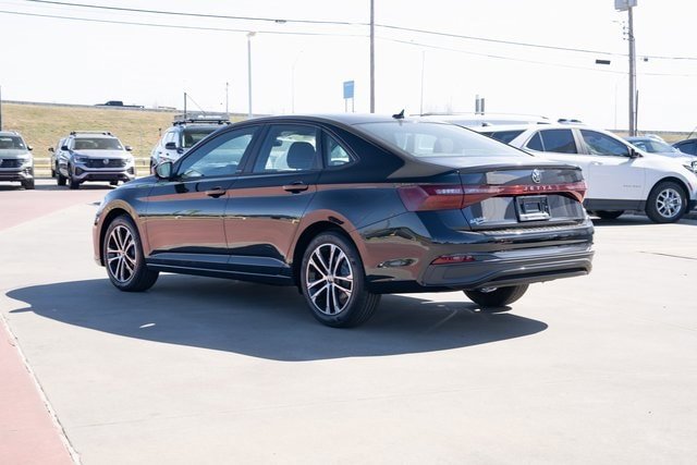 New 2026 Volkswagen Jetta Sport FWD image 4
