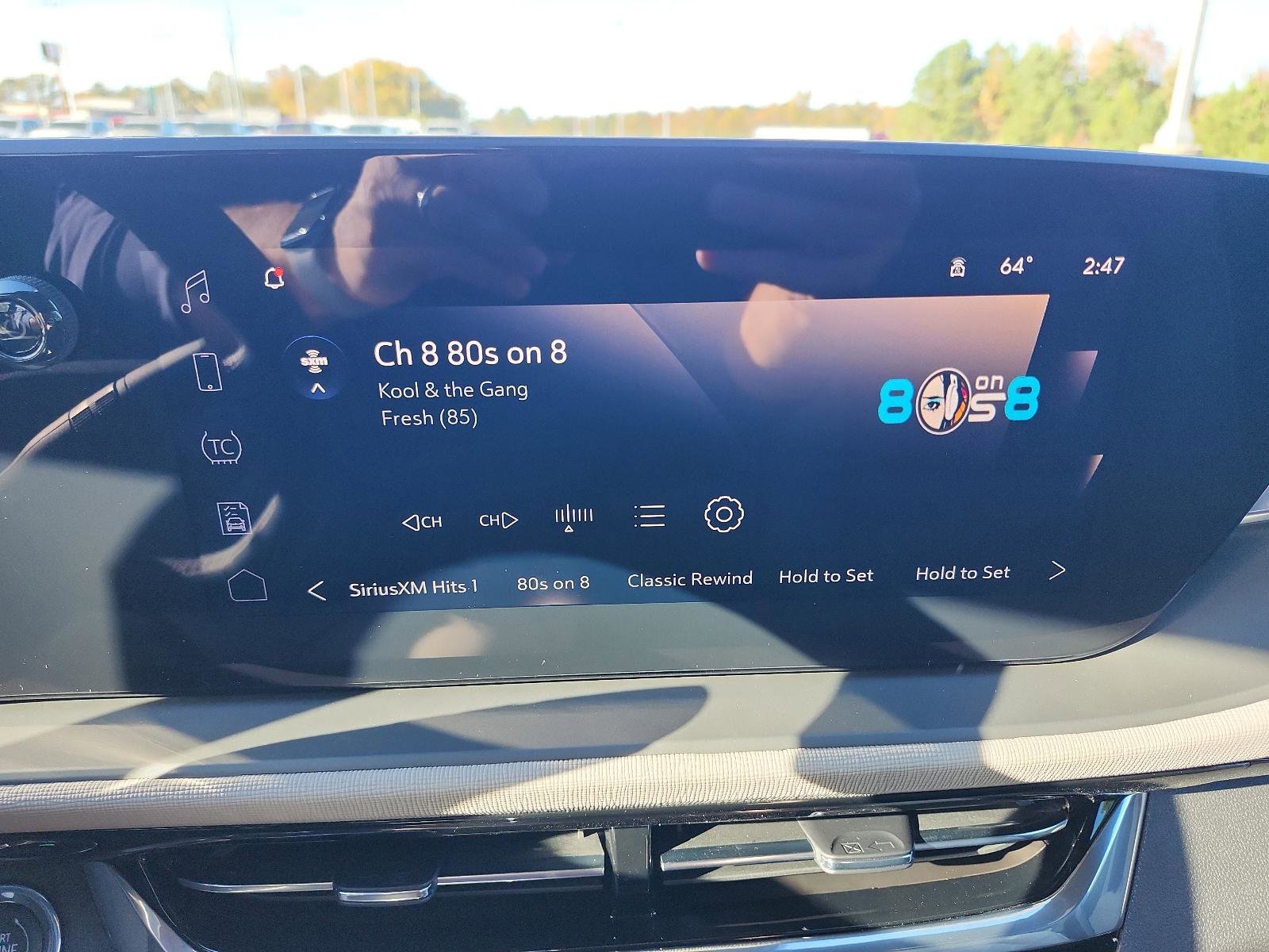 New 2026 Buick Envista Avenir FWD image 13