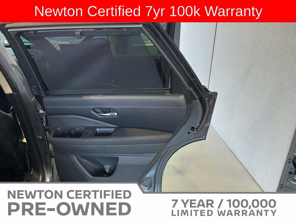 Used 2025 Nissan Pathfinder Platinum w/ Cargo Package FWD image 45