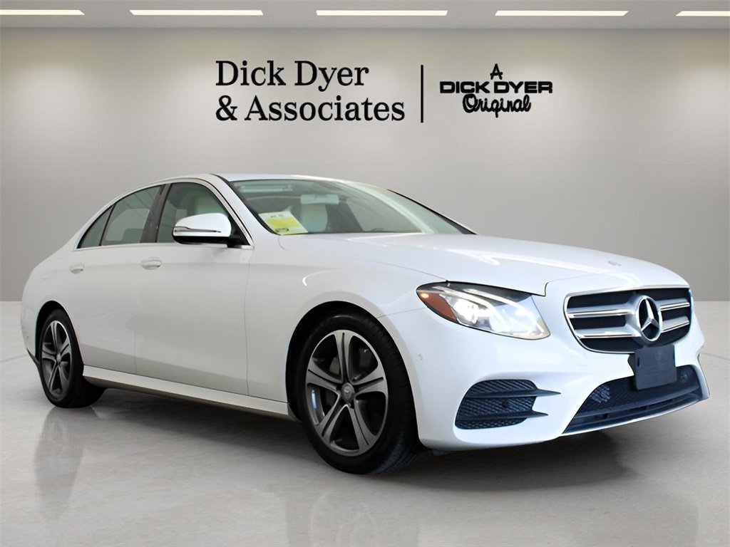 Used 2017 Mercedes-Benz E 300 4MATIC image 10