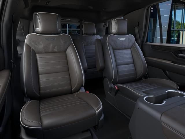 New 2026 GMC Yukon Denali Ultimate AWD/4WD image 17