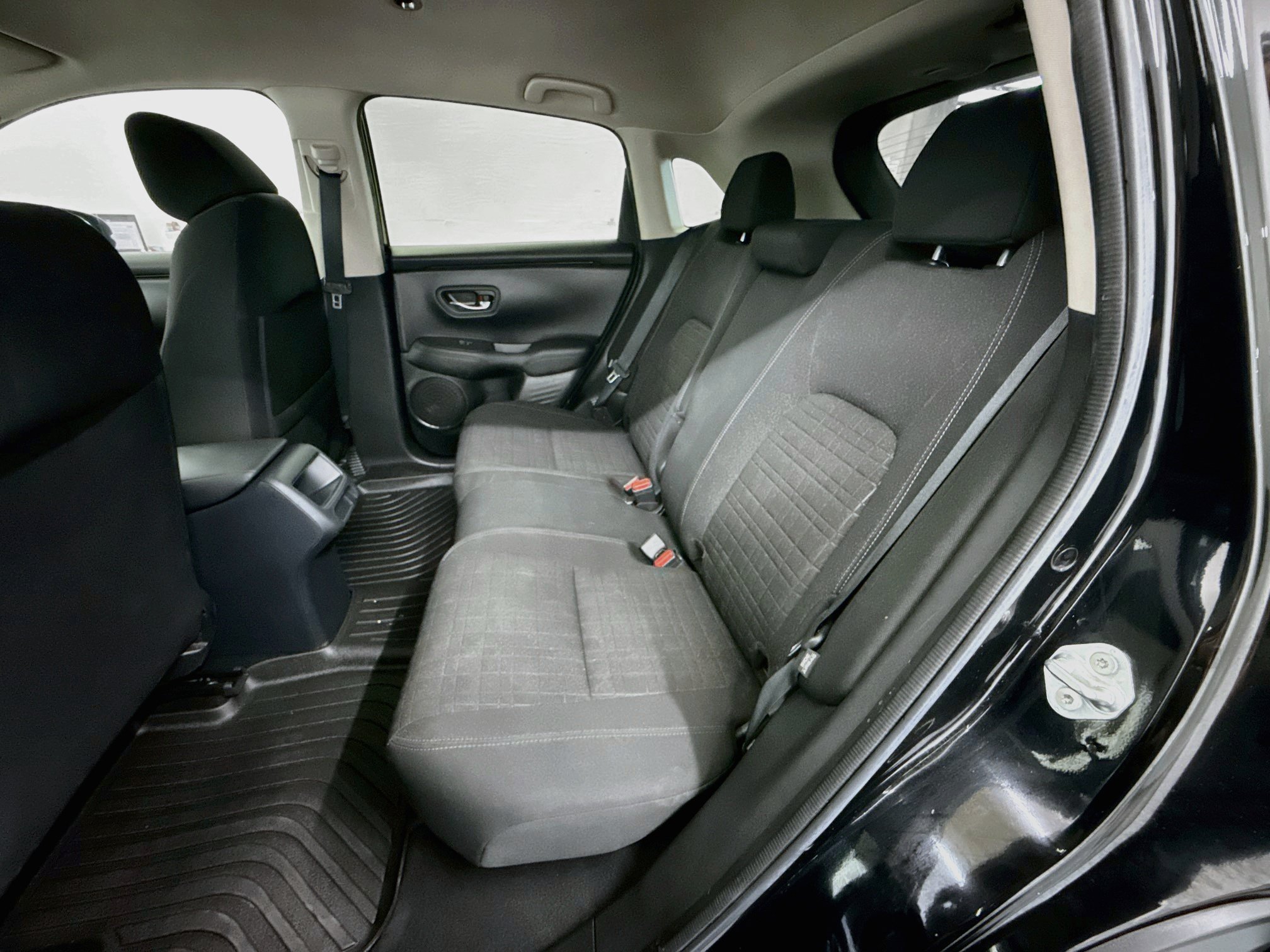 Used 2023 Honda HR-V LX image 26