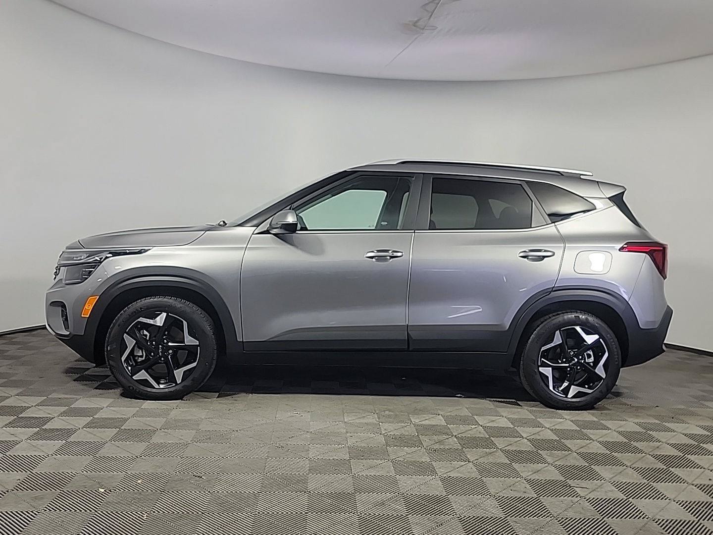 Certified 2024 Kia Seltos EX AWD/4WD image 10