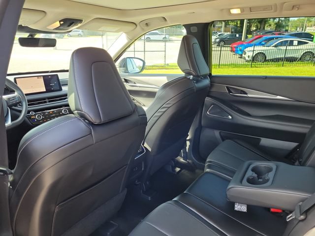 Used 2025 INFINITI QX60 Luxe w/ Cargo Package AWD/4WD image 13