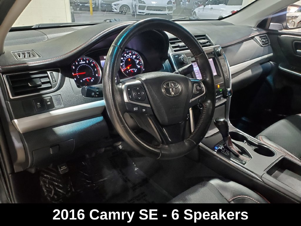 Used 2016 Toyota Camry SE FWD image 7