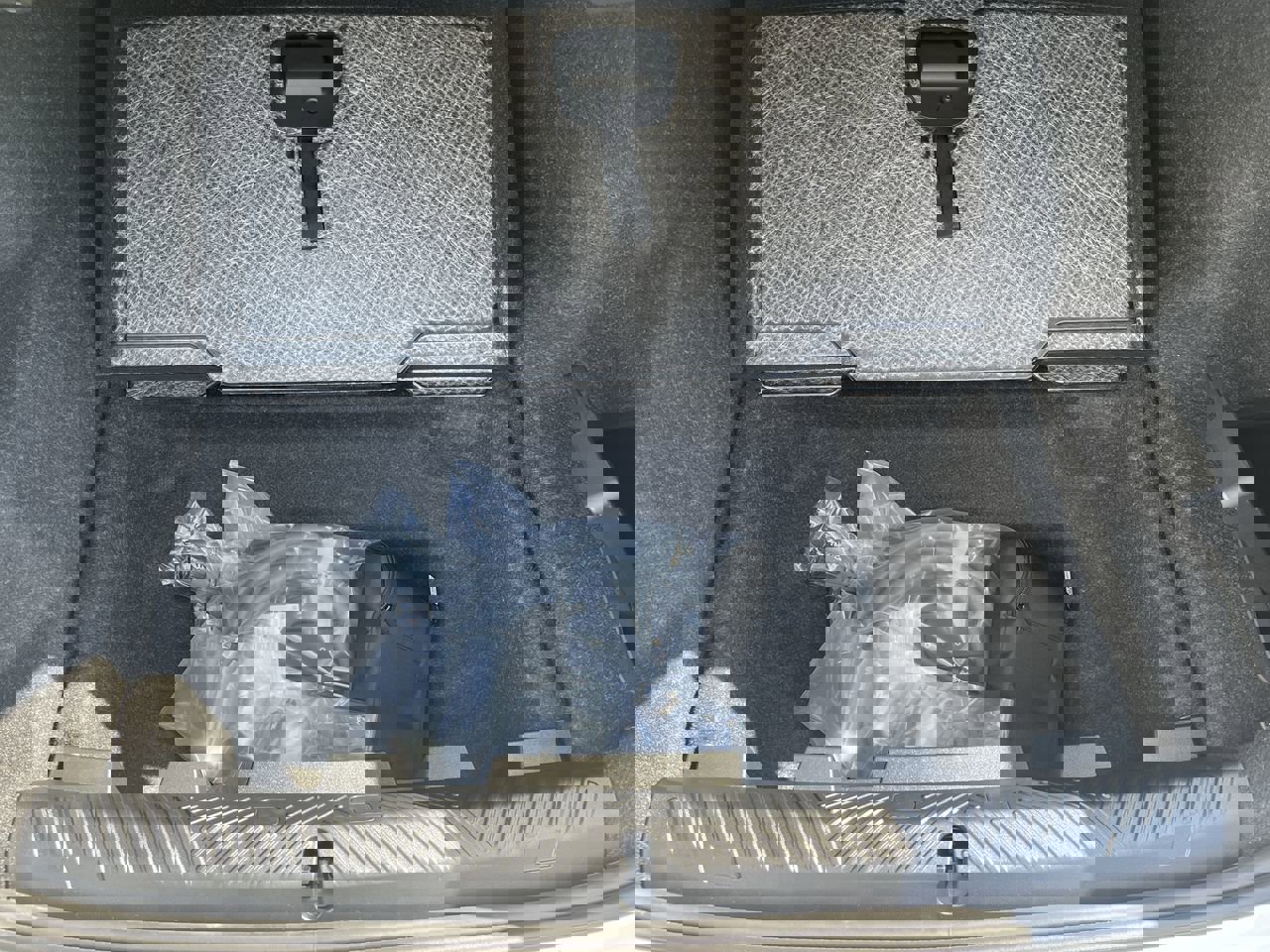 Used 2025 BMW i5 M60 w/ Premium Package image 36