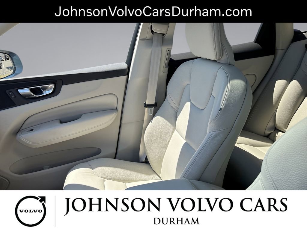 Used 2023 Volvo XC60 B5 Core AWD/4WD image 26