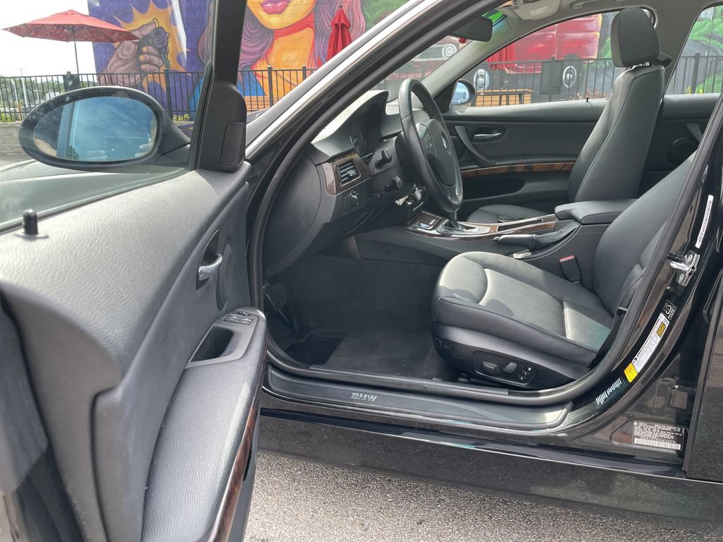 Used 2006 BMW 330xi Sedan AWD/4WD image 14