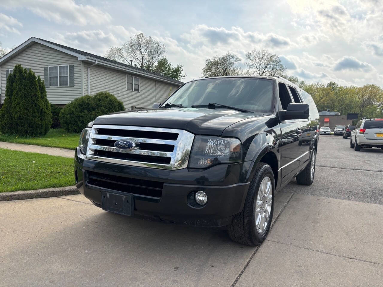 Used 2014 Ford Expedition EL Limited w/ Equipment Group 301A AWD/4WD image 1