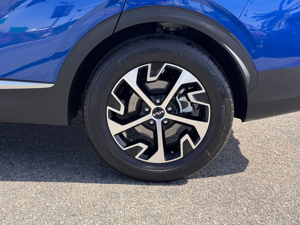 Used 2024 Kia Sportage EX image 14