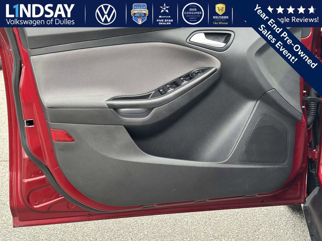 Used 2014 Ford Focus SE image 9