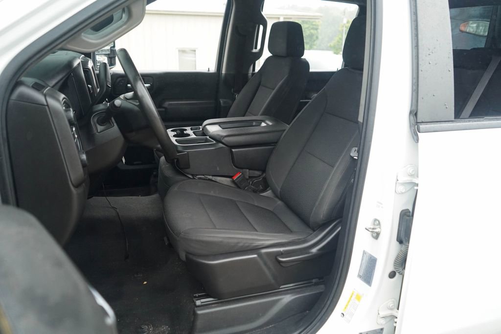 Used 2022 Chevrolet Silverado 2500 Custom w/ Custom Value Package AWD/4WD image 7
