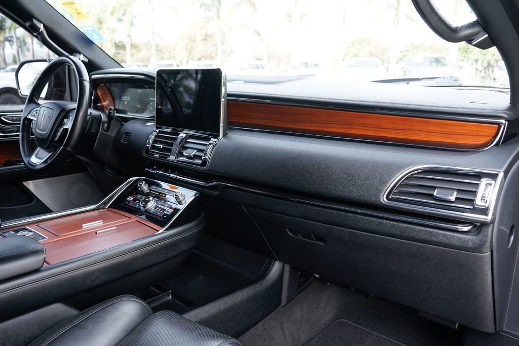 Used 2020 Lincoln Navigator Reserve w/ Equipment Group 208A Reserve image 45