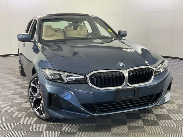Certified 2025 BMW 330i xDrive Sedan w/ M Sport Package AWD/4WD image 38